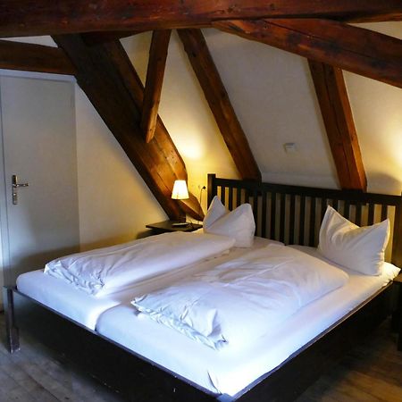 Hotel Zum Schwarzen Ross Und Gutmann Zur Post ฮิลโพลท์ชไตน์ ภายนอก รูปภาพ