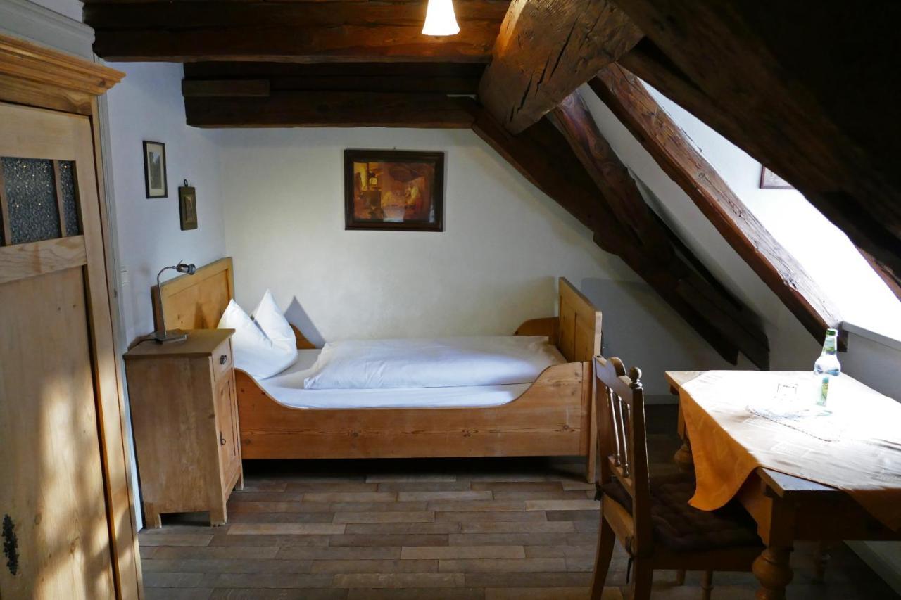 Hotel Zum Schwarzen Ross Und Gutmann Zur Post ฮิลโพลท์ชไตน์ ภายนอก รูปภาพ
