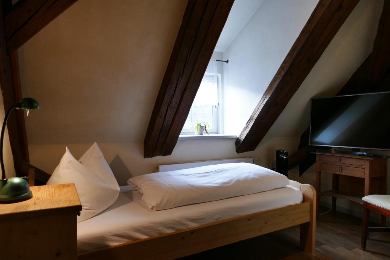 Hotel Zum Schwarzen Ross Und Gutmann Zur Post ฮิลโพลท์ชไตน์ ภายนอก รูปภาพ