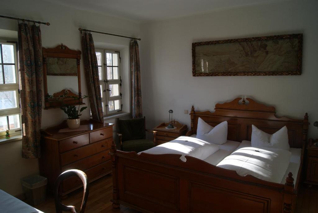 Hotel Zum Schwarzen Ross Und Gutmann Zur Post ฮิลโพลท์ชไตน์ ห้อง รูปภาพ