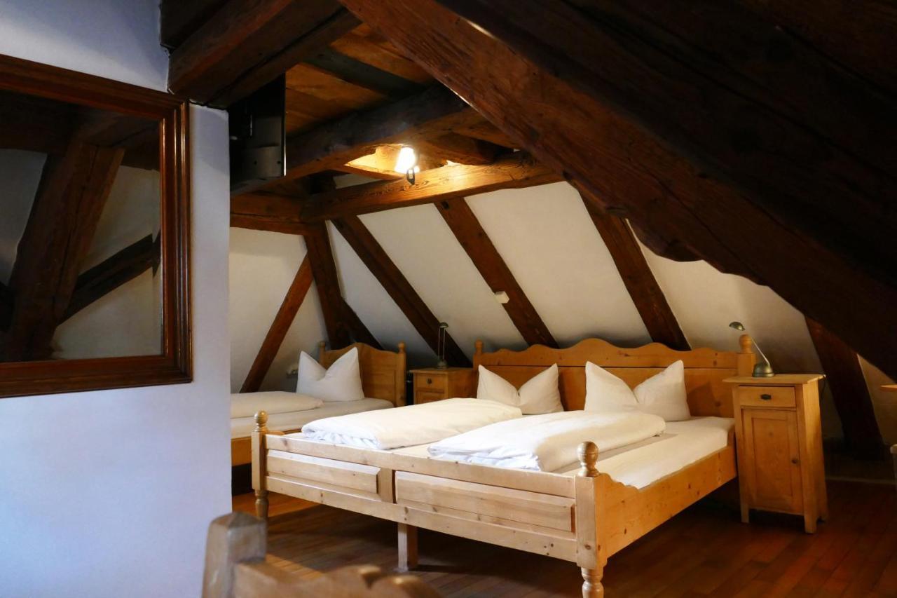 Hotel Zum Schwarzen Ross Und Gutmann Zur Post ฮิลโพลท์ชไตน์ ภายนอก รูปภาพ