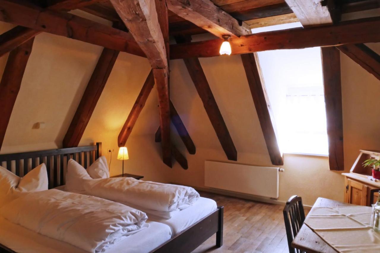 Hotel Zum Schwarzen Ross Und Gutmann Zur Post ฮิลโพลท์ชไตน์ ภายนอก รูปภาพ